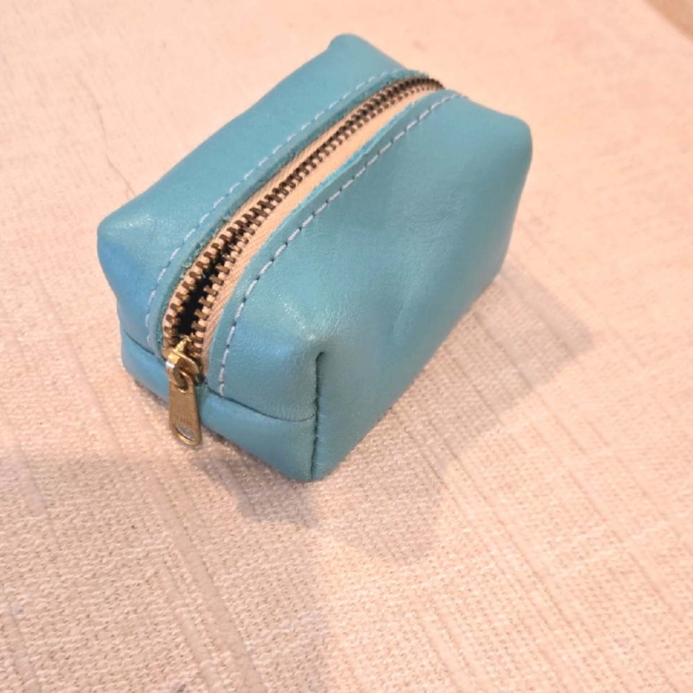 BLUE Dopp